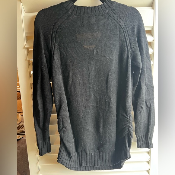 Old Navy Maternity Sweater - Picture 6 of 7